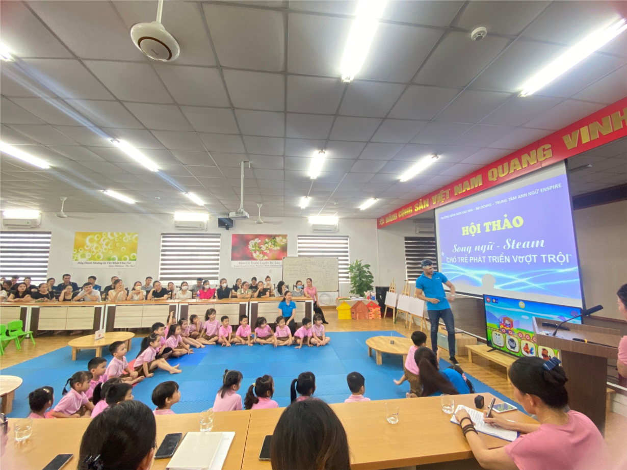 Giờ học LQTA demo chương trình tăng cường tiếng anh